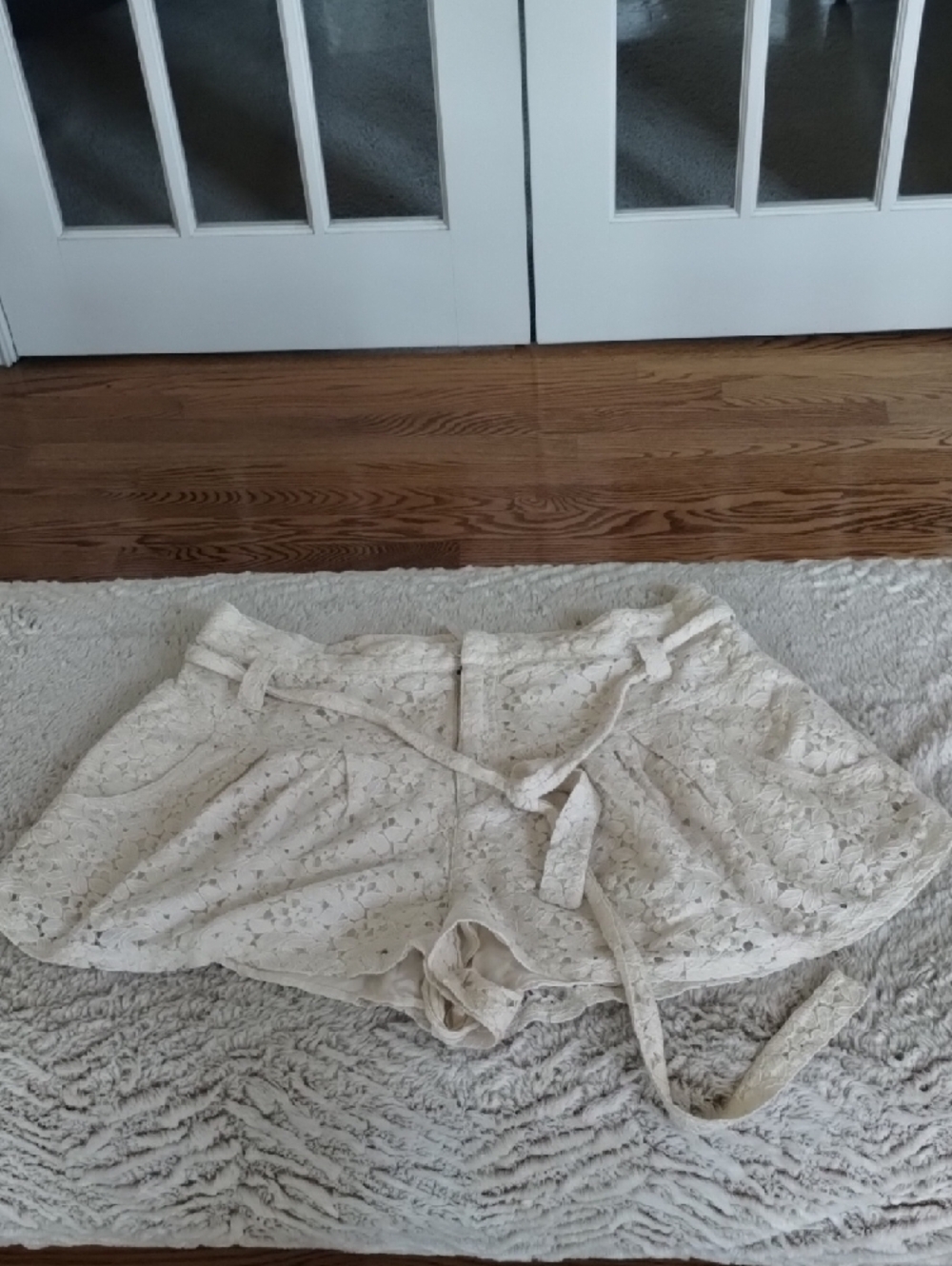 Free People Cream Lace Overlay Women's Shorts - Picture 4 of 16